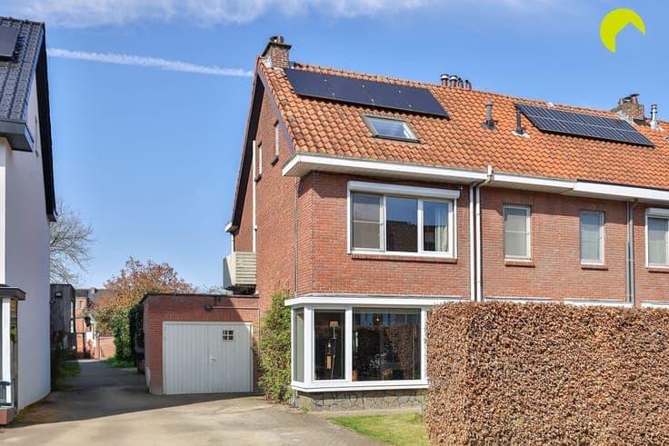 Ruime gezinswoning met 4 slaapkamers in de bloemenwijk te Ho