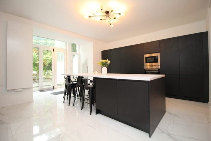 Châtelain - Mansion of 567m² gross