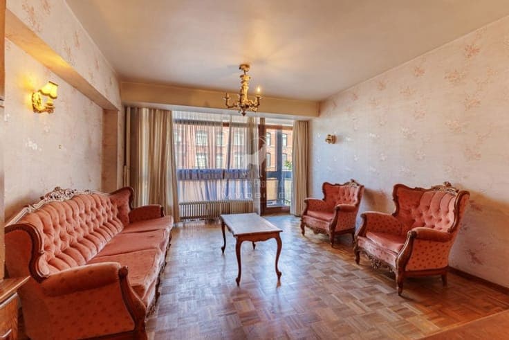 Apartment for sale with terrace in the center of CHARLEROI.
