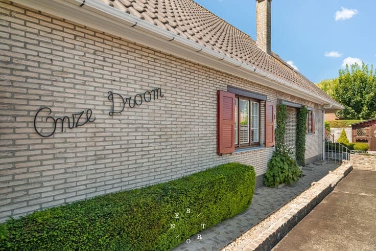 'Our Dream' on a beautiful plot for sale in the heart of Kno