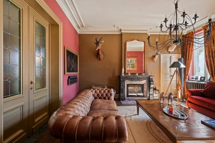 Exclusive rural square farmhouse in Arc-Wattripont