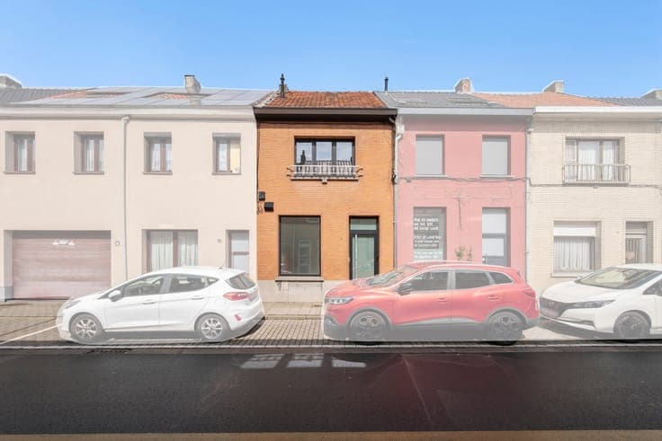 Volledige gerenoveerde woning met 2 slaapkamers