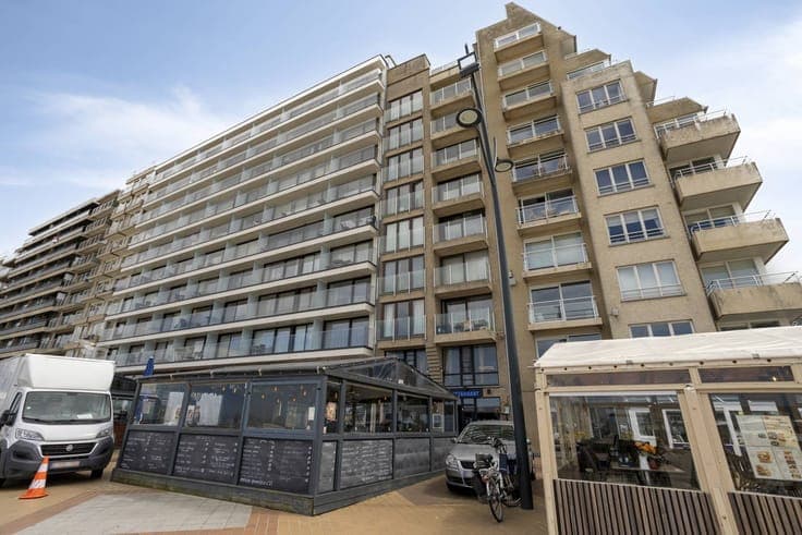 Rented hospitality property at a prime location on Zeedijk B