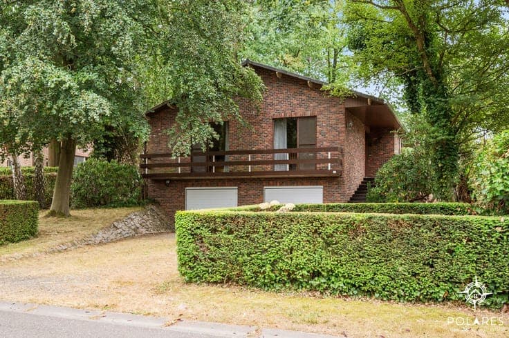 Detached house with exceptional potential in Linden
