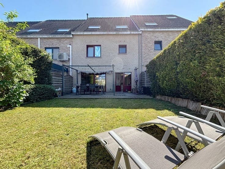 6 BEDROOMS HOUSE EPC A
