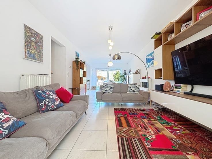 6 BEDROOMS HOUSE EPC A