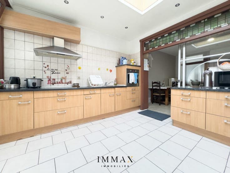 Characterful renovation property on the edge of the city