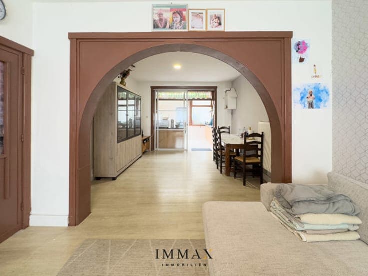 Characterful renovation property on the edge of the city