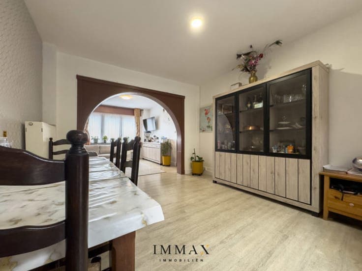 Characterful renovation property on the edge of the city