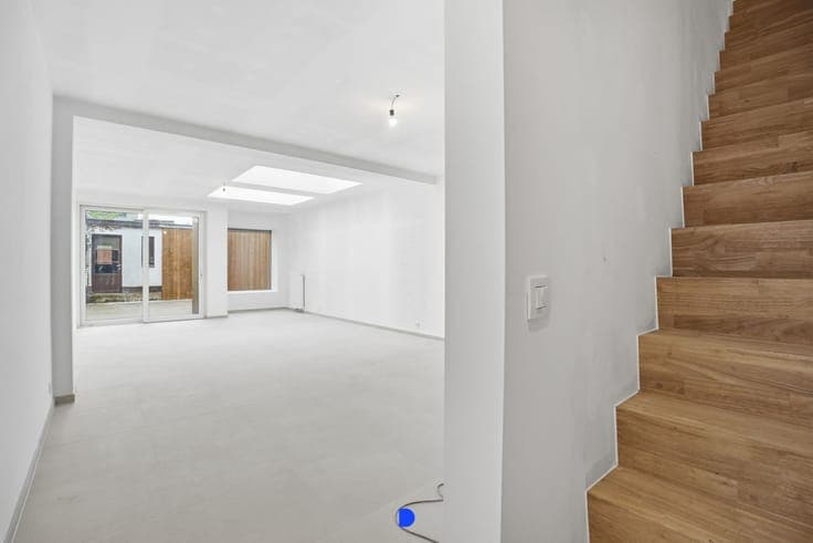 Instapklare woning met 4 slaapkamers en tuin