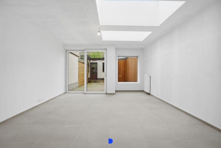 Instapklare woning met 4 slaapkamers en tuin