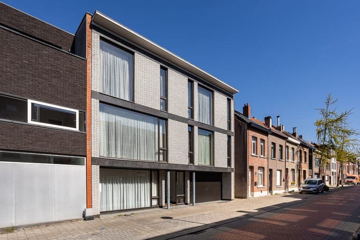 Modernist villa Paul Michielsen 495 sqm