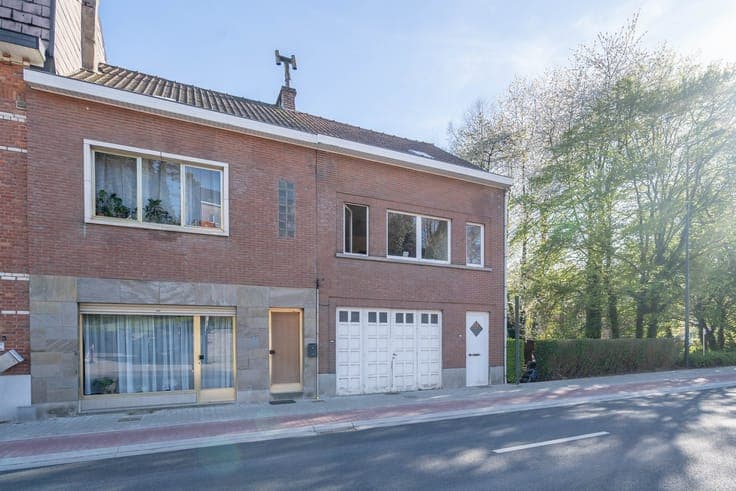 Unique renovation project with 2 houses