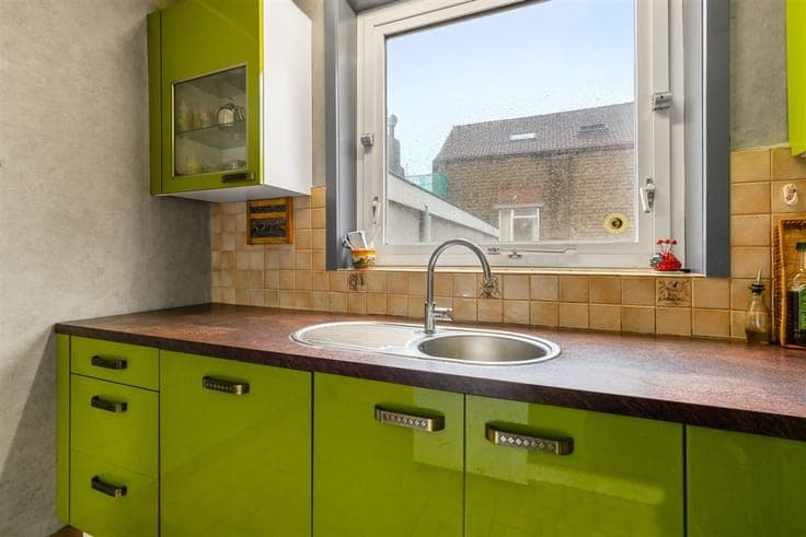 Bright and spacious, ready-to-move-in bel-etage with 3 to...