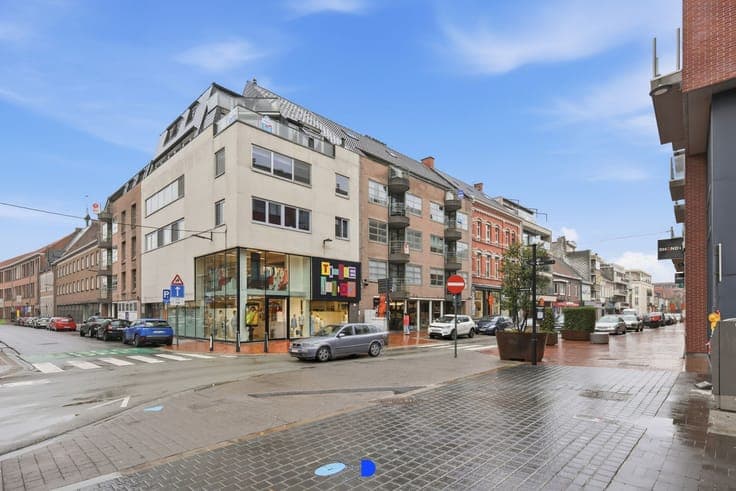 Opbrengsteigendom in het centrum van Roeselare.