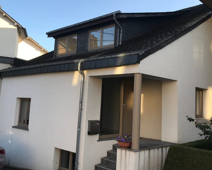 House in Florenville