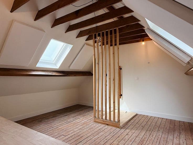 Fully renovated 2-Bedroom house with garden and new roof