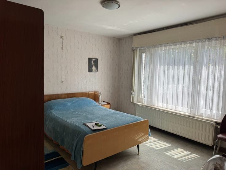 Karaktervolle woning met veel potentieel op een perceel v...
