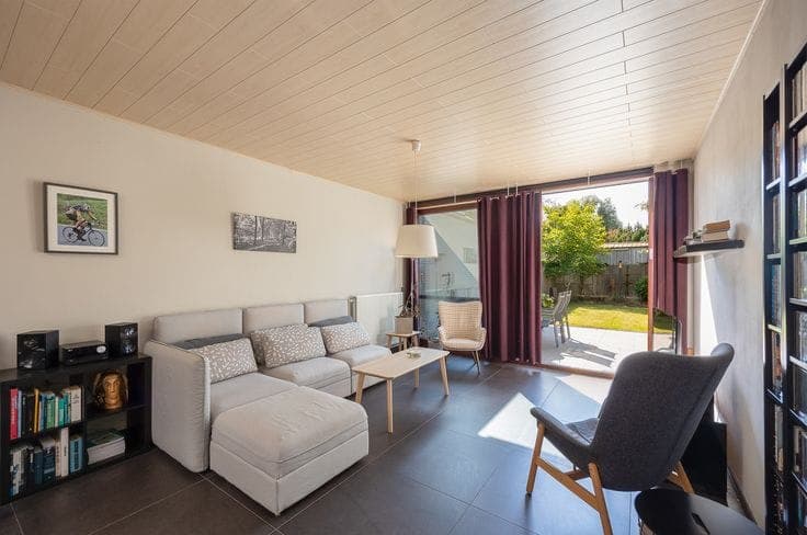 Instapklare, gerenoveerde woning met zonnige tuin en ruime …