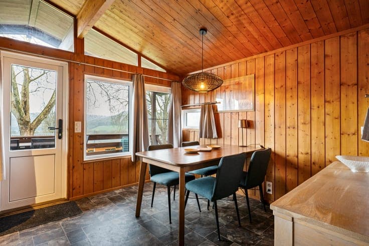 Vakantiehuisje met 2 slpkrs te Blaimont