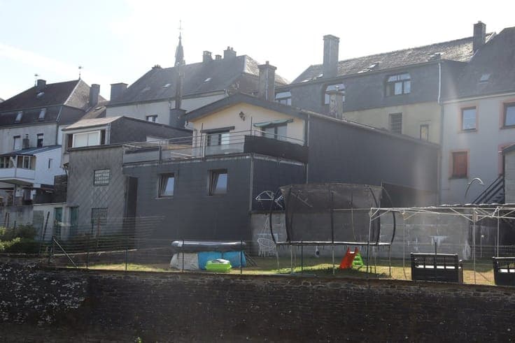 Apartment building
