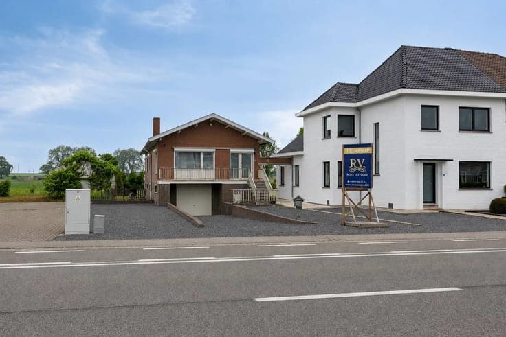 Sale - House Riemst - 325,000 €