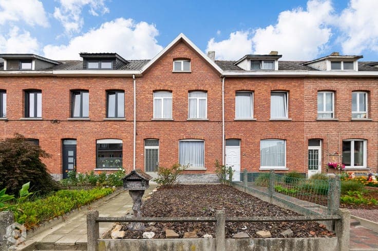Gezinswoning met 4 slaapkamers, tuin en garage in Mechelen