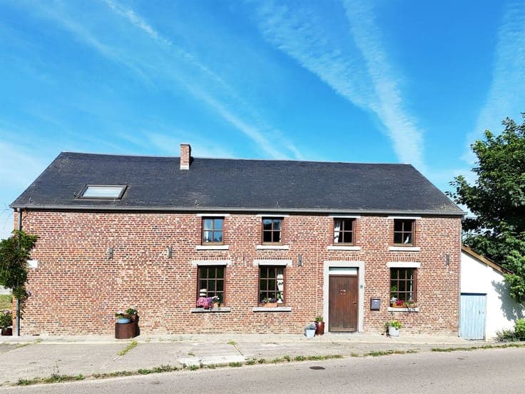 Ancienne ferme pleine de potentiel