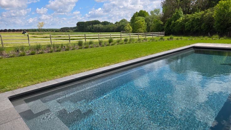 Villa PEB A+ with pool, meadow & 6 bed possible
