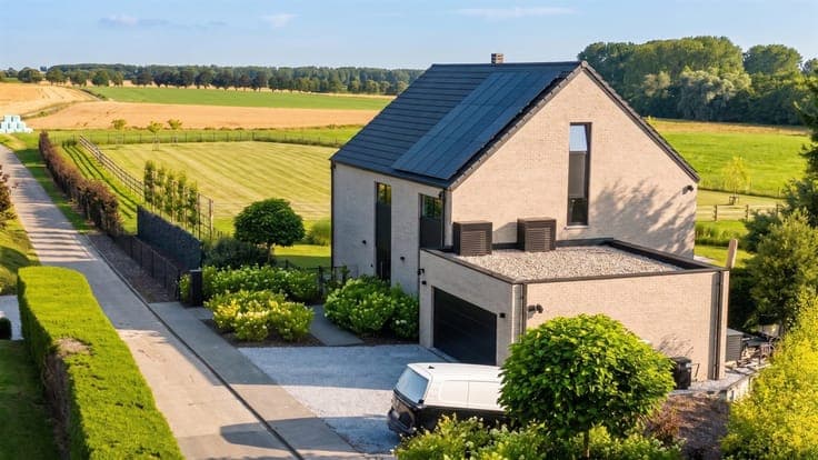 Villa PEB A+ with pool, meadow & 6 bed possible