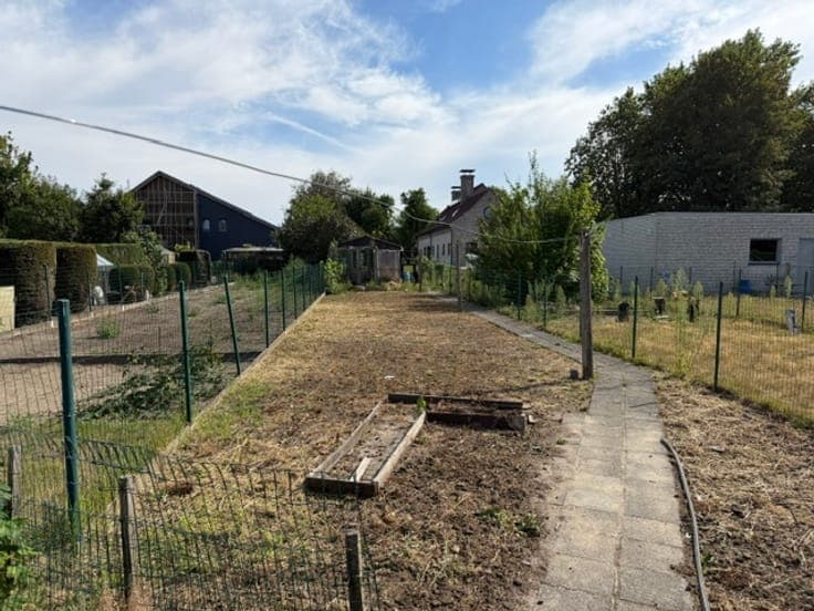 Renovation project with potential in Aalter!