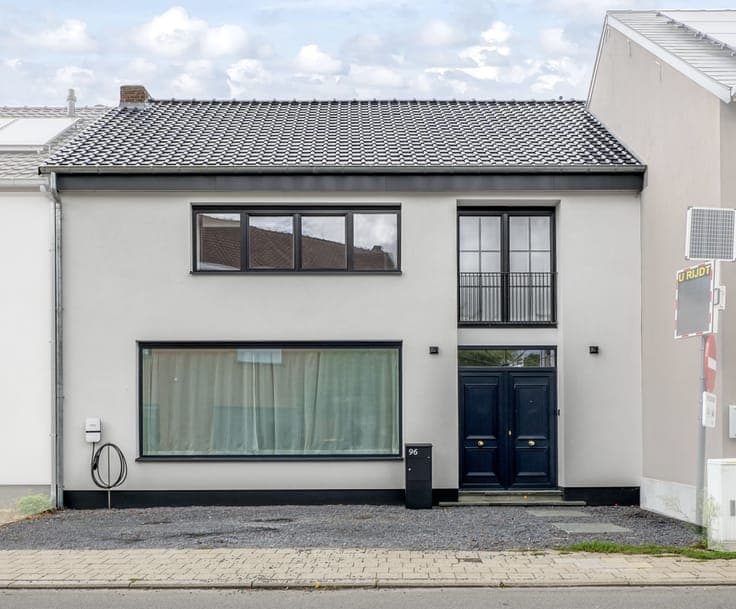Fully renovated home (2025) with 3 bedrooms