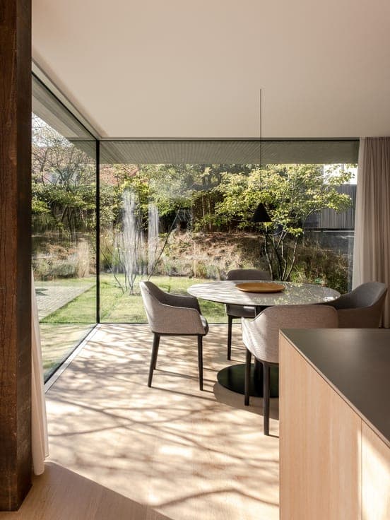 Woluwe-Saint-Pierre – Architect-designed contemporary home