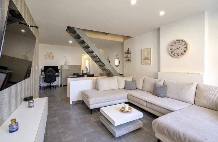 MAISON 3 CHAMBRES AVEC JARDIN, TERRASSE ET 2 GARAGES