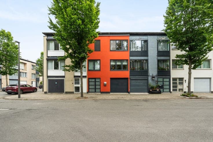Family home with garden and garage in Antwerp