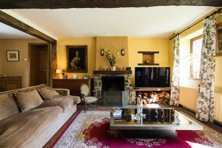 Charm, peace and views over the woods