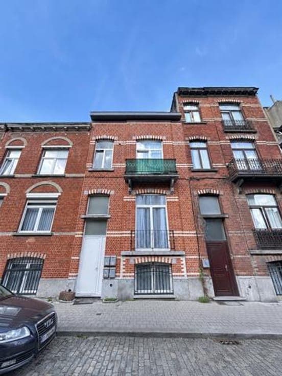 INCOME PROPERTY IN EXCELLENT CONDITION