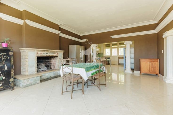 6-bedroom villa for sale in MONCEAU-SUR-SAMBRE