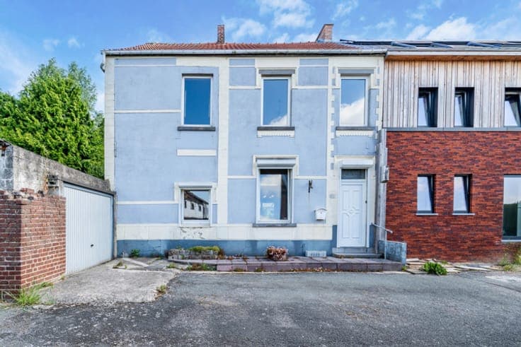 House in Les Bons Villers