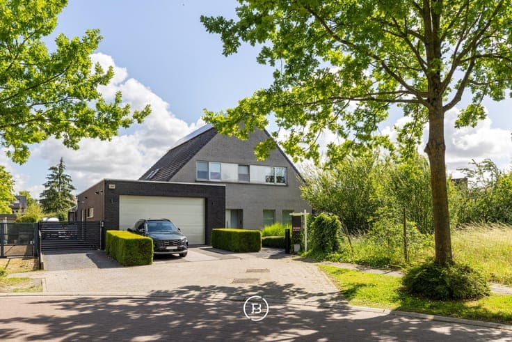 Versatile villa