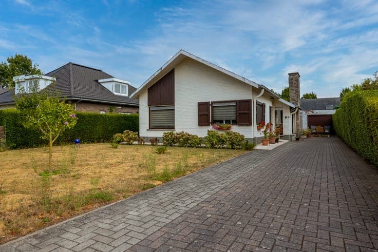 Bungalow met 2 slaapkamers en gezellige tuin!