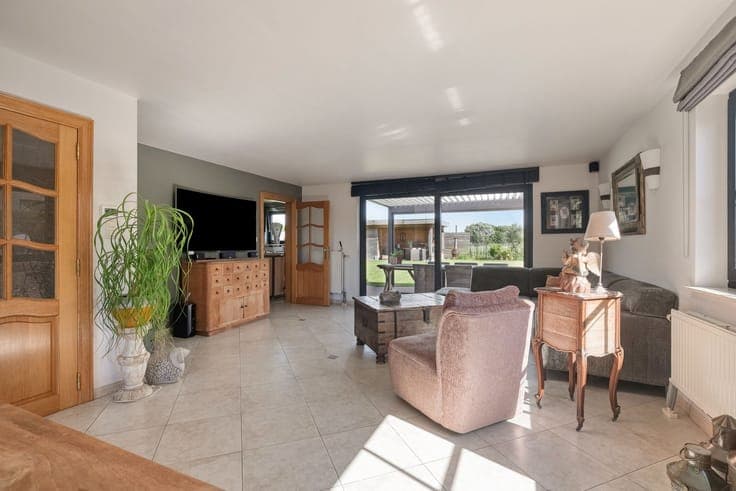 Spacious family home with 4 bedrooms in Dilbeek