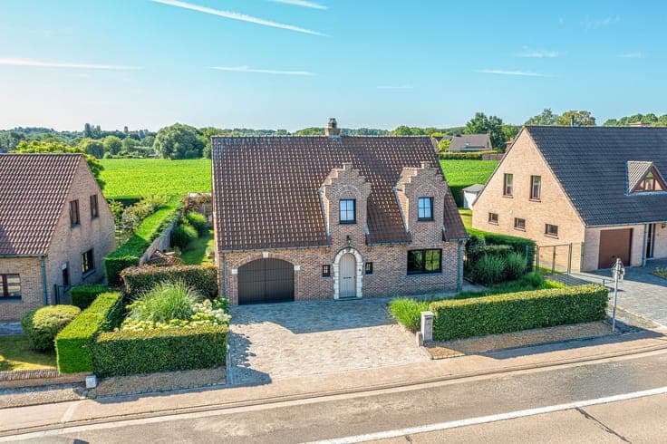 Spacious family home with 4 bedrooms in Dilbeek