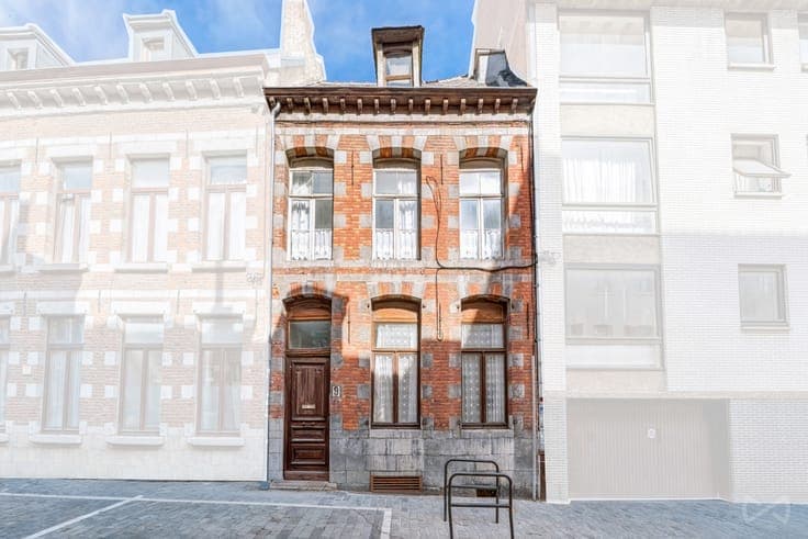 House in Mons