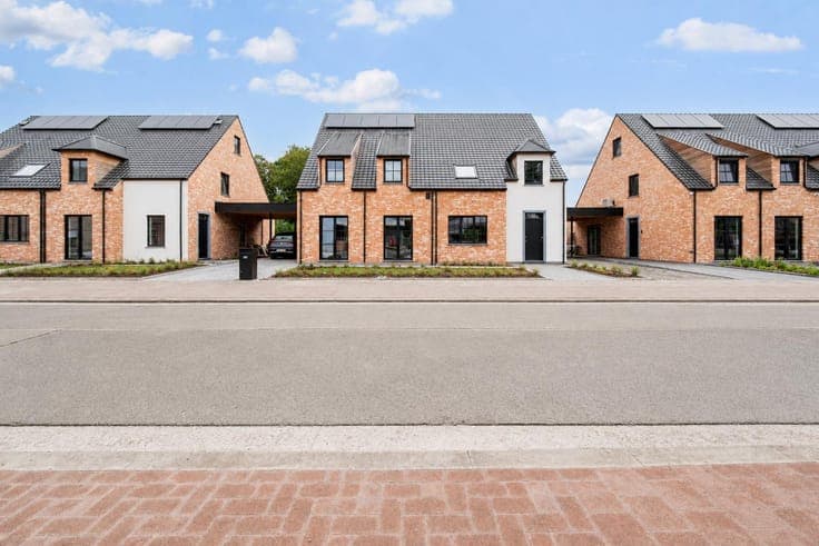 House in Zele