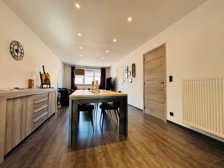 IMM.RAPPORT - 2 APPARTEMENTS - ENTREPÔT - TERRASSE