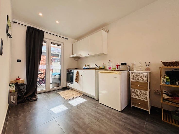 IMM.RAPPORT - 2 APPARTEMENTS - ENTREPÔT - TERRASSE