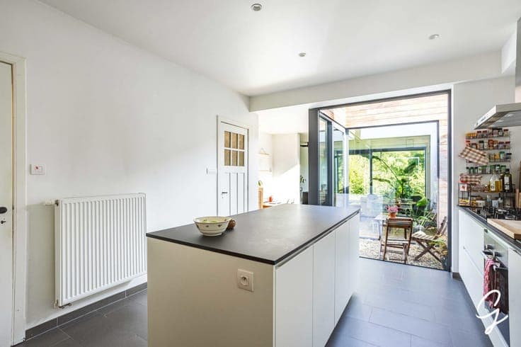 Charmingly renovated home with a green garden in Melle