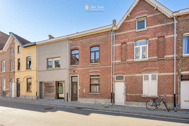 Karaktervolle stadswoning met 3 slaapkamers en zuidwestge...