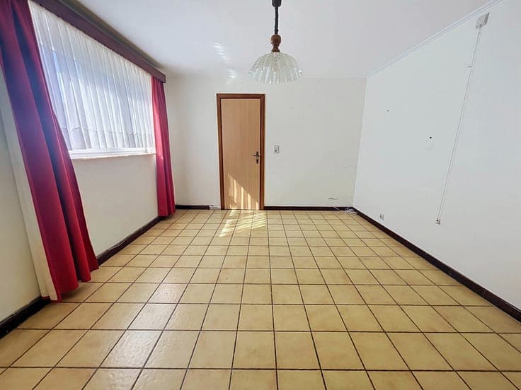 House in Chapelle-lez-Herlaimont